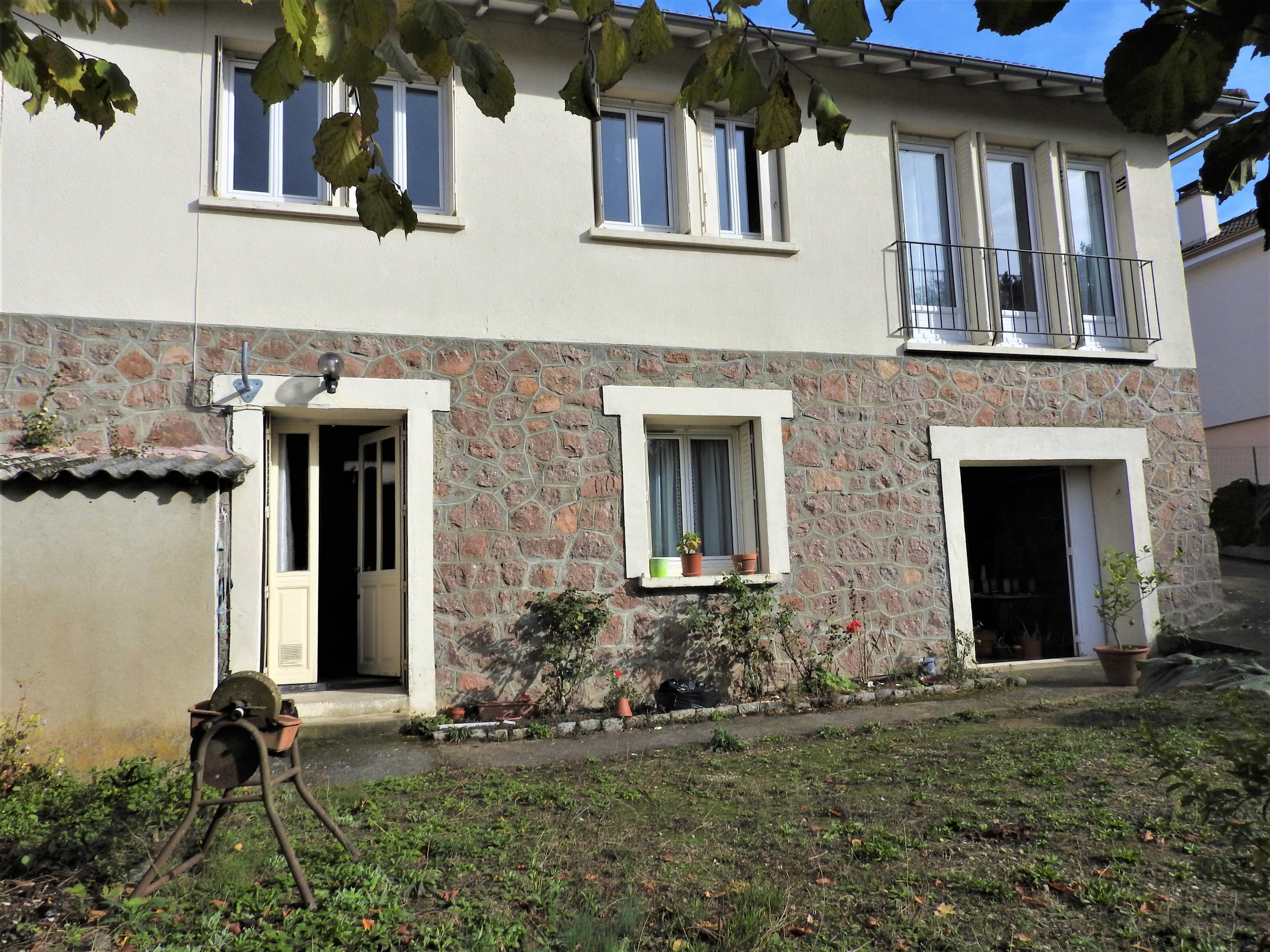 vente Maison de 100 m2 à Limoges avec jardin et garage vente Maison de 100 m2 à Limoges avec jardin et garage